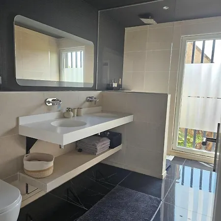 Design Jacuzzi Sauna, Salle De Sports Apartmán